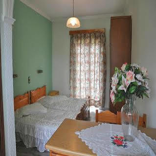 Makis Studios And Apartments Roda  Buitenkant foto